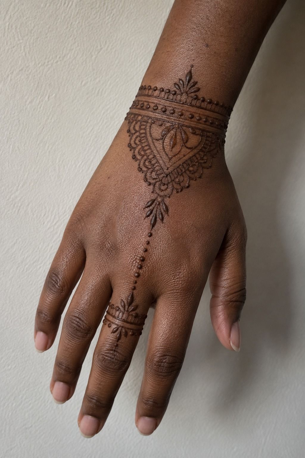 Frame the Wrist With a Front-Hand Bracelet Mehndi