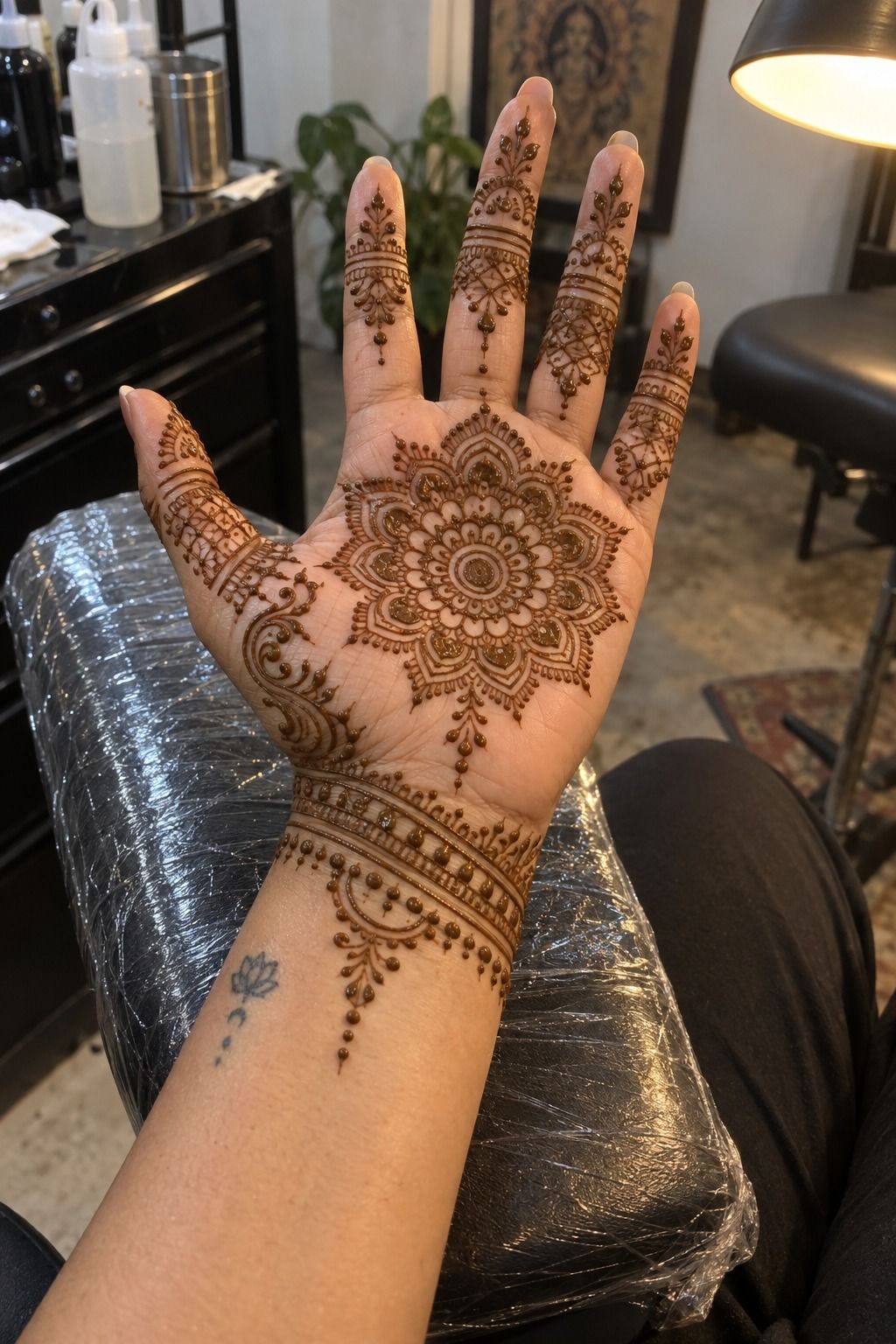 Where Does a Palm Mandala Actually Hold Up?